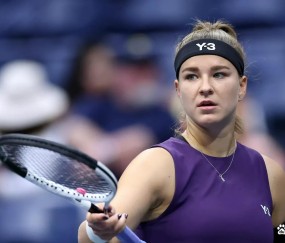 九游娱乐-科维托娃回归赛场，爆冷首场状态亮眼，公牛观众沸腾！的简单介绍